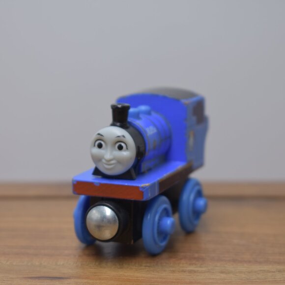 Millie Y4486 King of the Railway Thomas and Friends Wooden Railway Wooden Trains - Picture 3 of 6